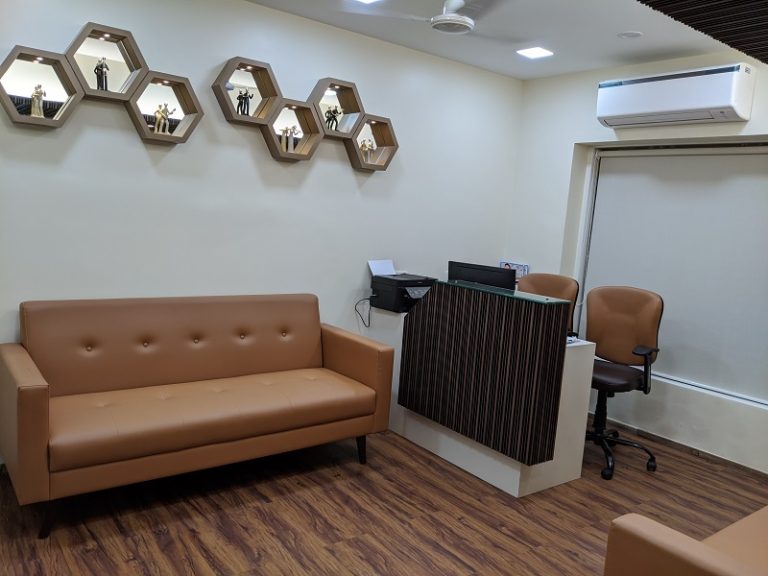 Iksha Eye Care Reception